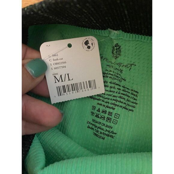 NWT Free People women's Ribbed Athletic Shorts Black Waistband & Green Body M/L - Picture 8 of 8